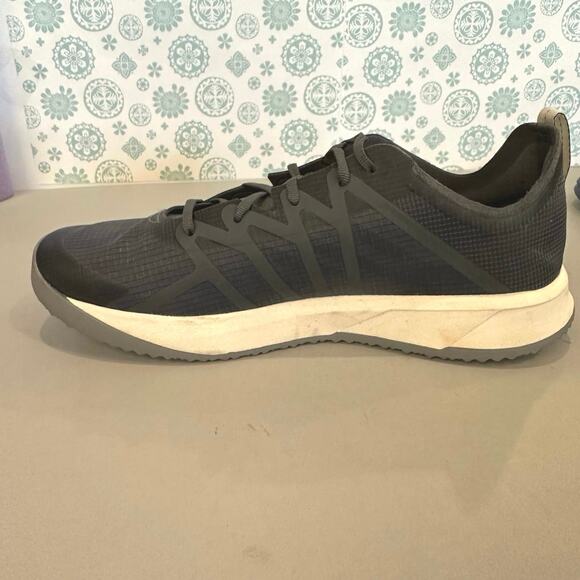 The North‎ Face Flypack Womens Size 10 Running Shoes Sneakers Black Gray Lace Up - Picture 6 of 10